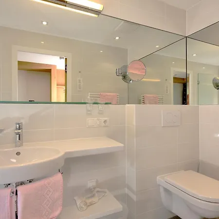 Bed & Breakfast Garni Concordia 3*